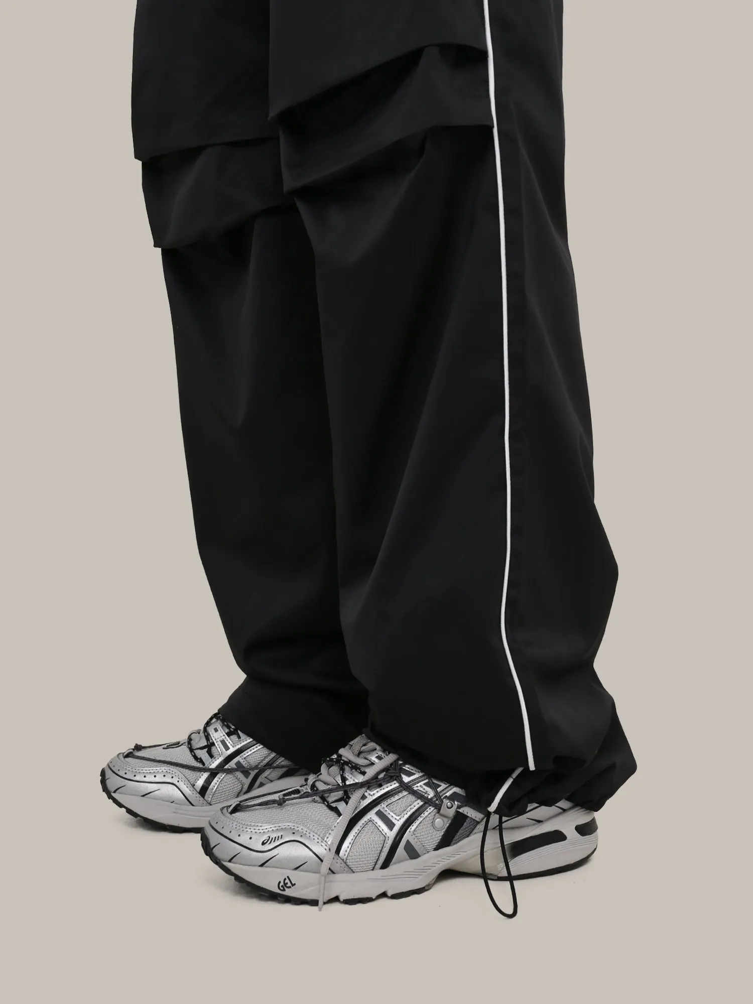 QS489A track pants