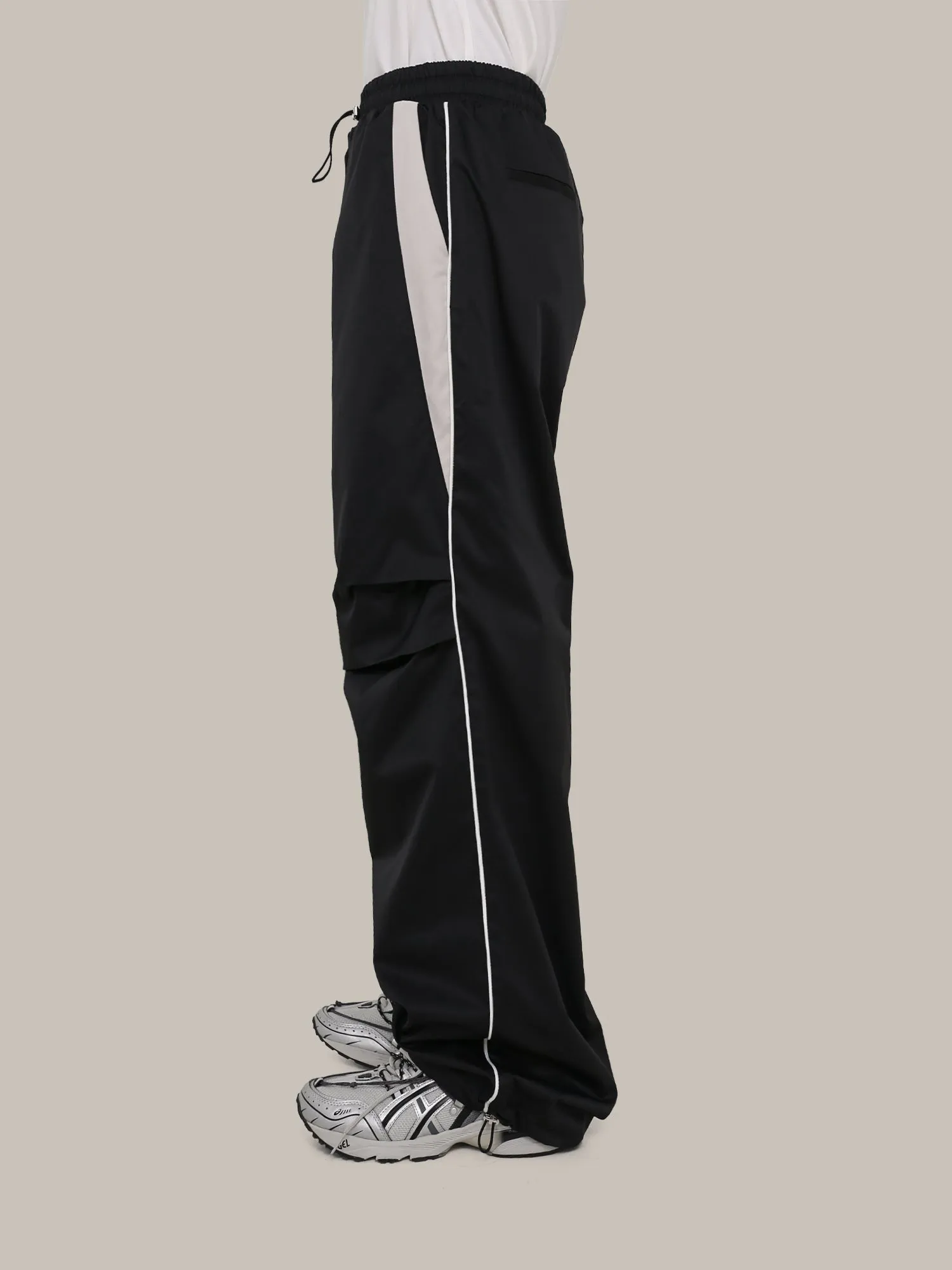 QS489A track pants