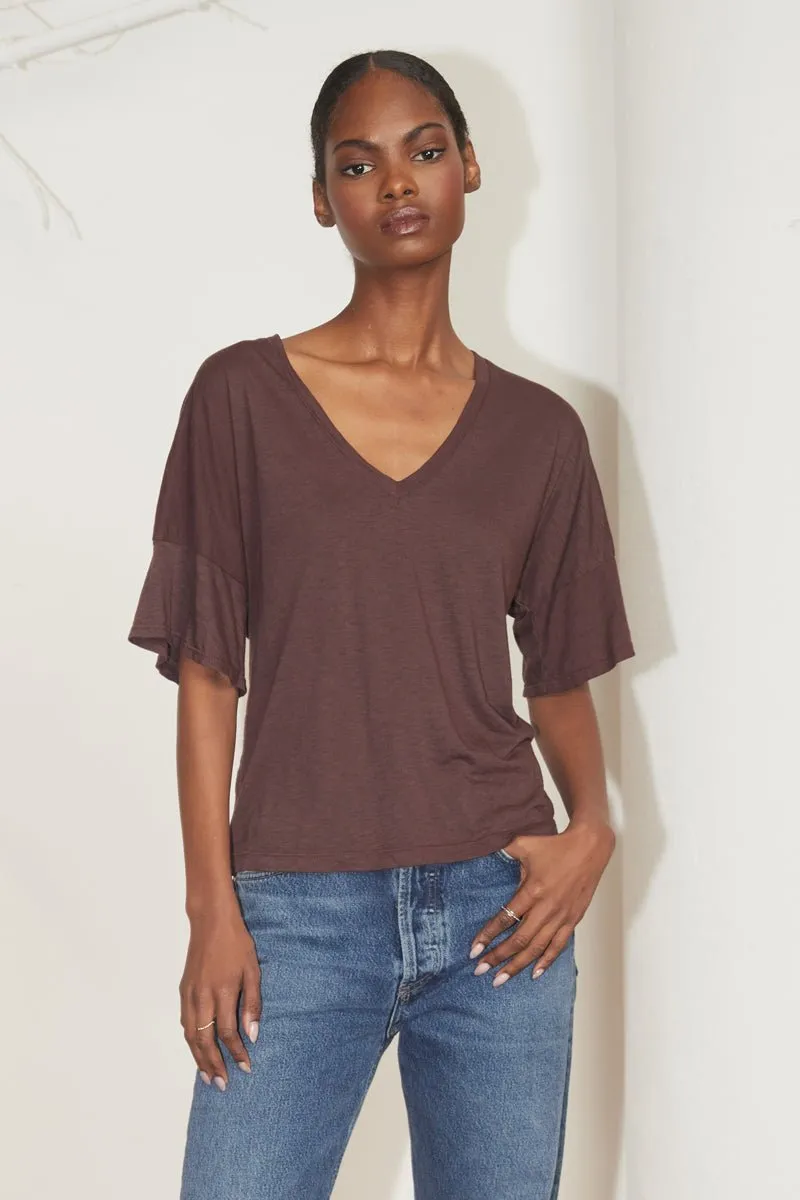 ZETA V NECK TEE